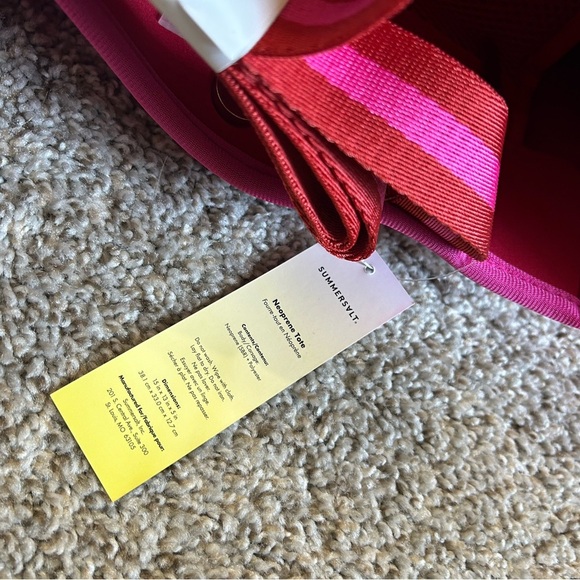 NWT SUMMERSALT Neoprene Beach Tote in Pink/Red Pool Party Travel Pink Preppy NEW - Picture 10 of 10